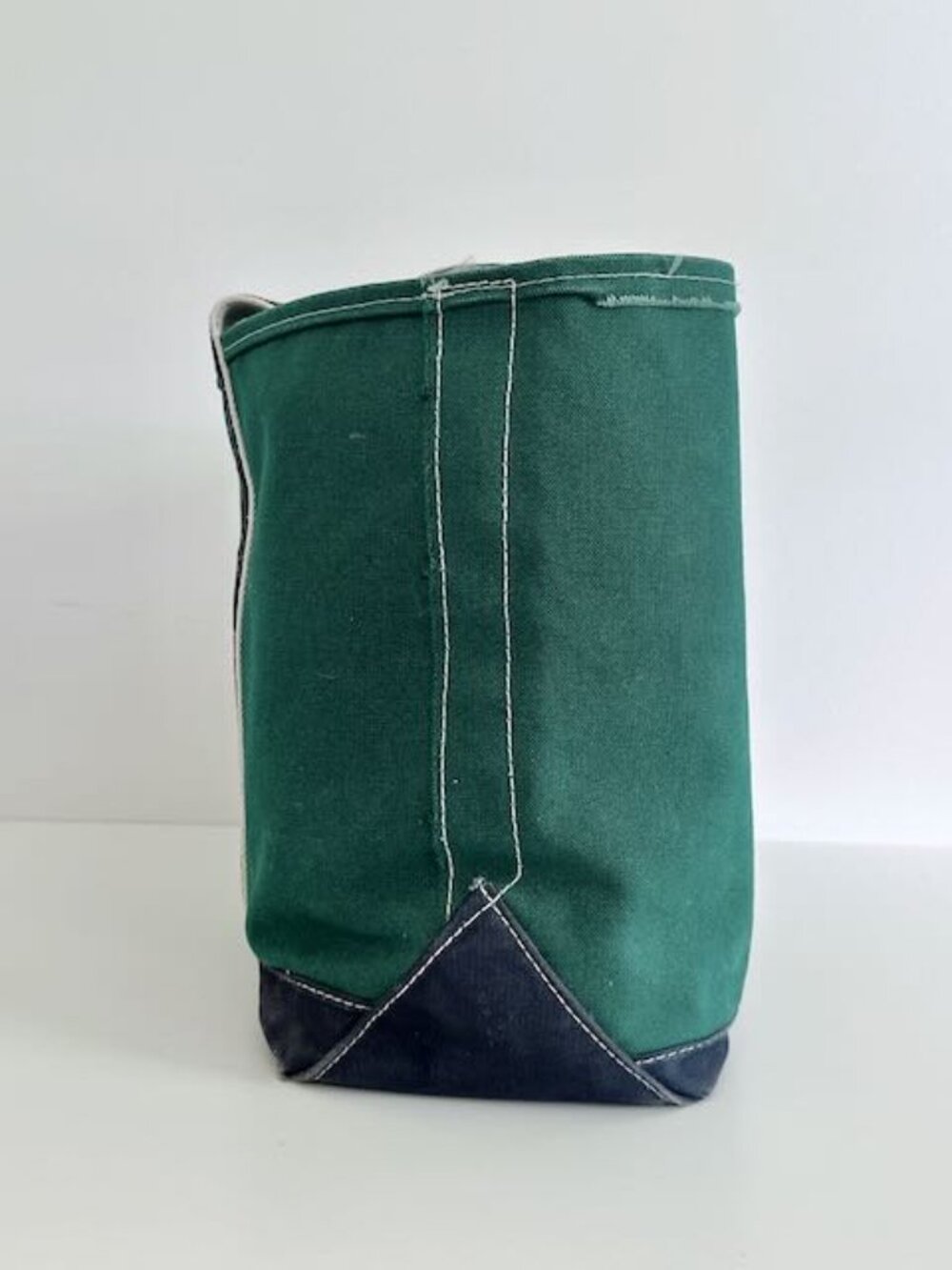 VINTAGE LL BEAN BOAT AND TOTE KELLY GREEN CANVAS BAG SAWTOOTH TAG - Picture 11 of 16